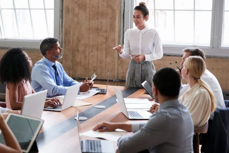 5 características de un líder que promueve un liderazgo resiliente