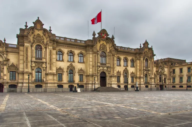 Los poderes del Estado en el Perú